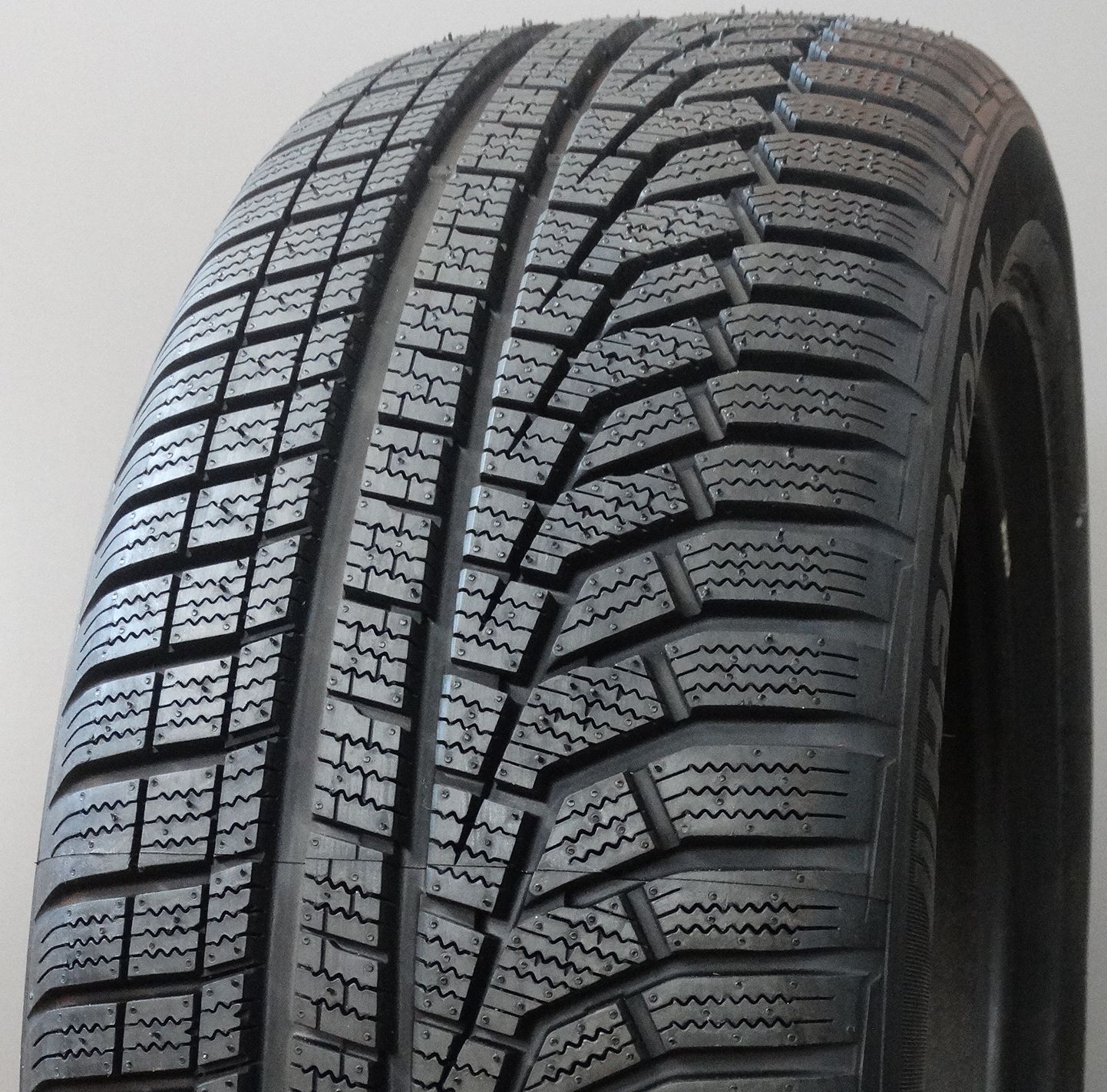 Hankook W320 WINTER I*CEPT EVO 2 SUV