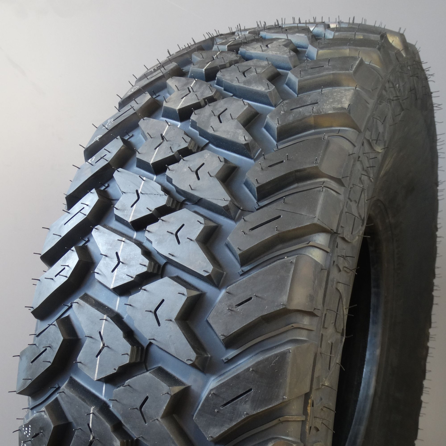 SAILUN TERRAMAX M/T 30/9.5 R15