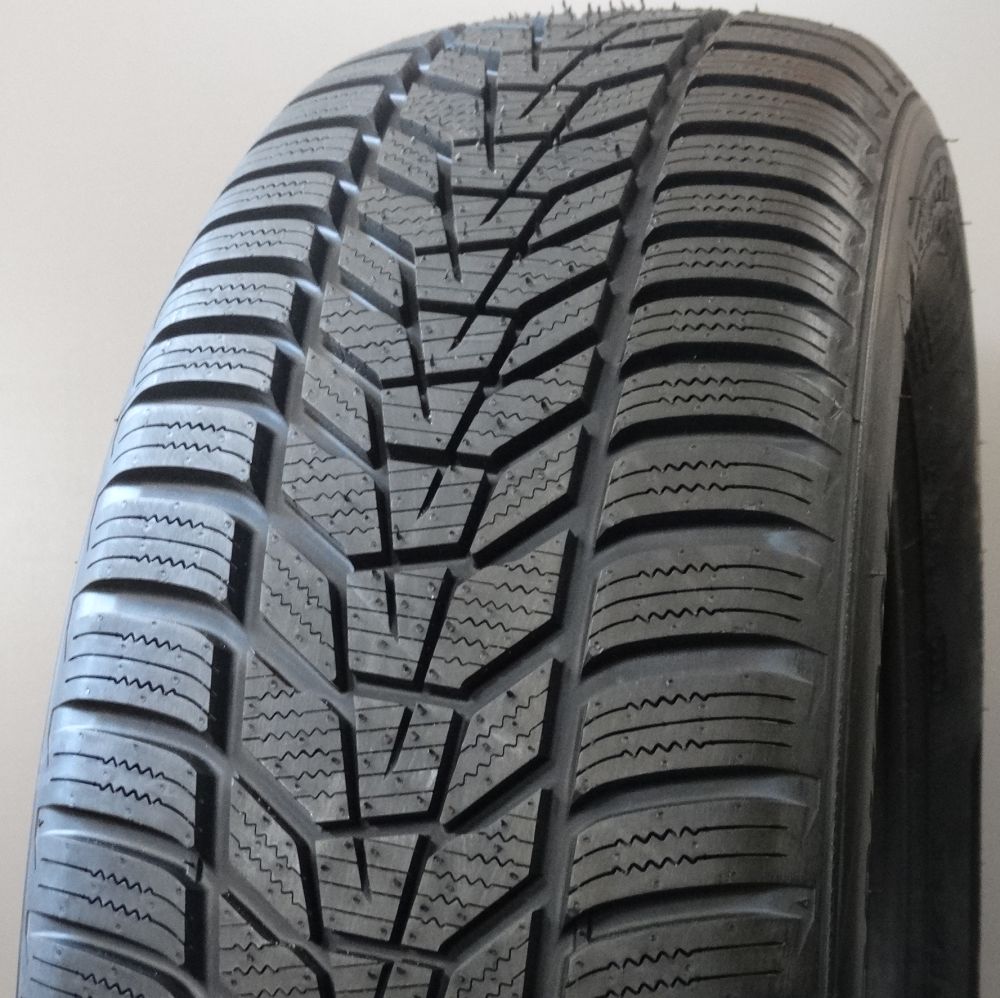 Hankook W330 WINTER I*CEPT EVO 3