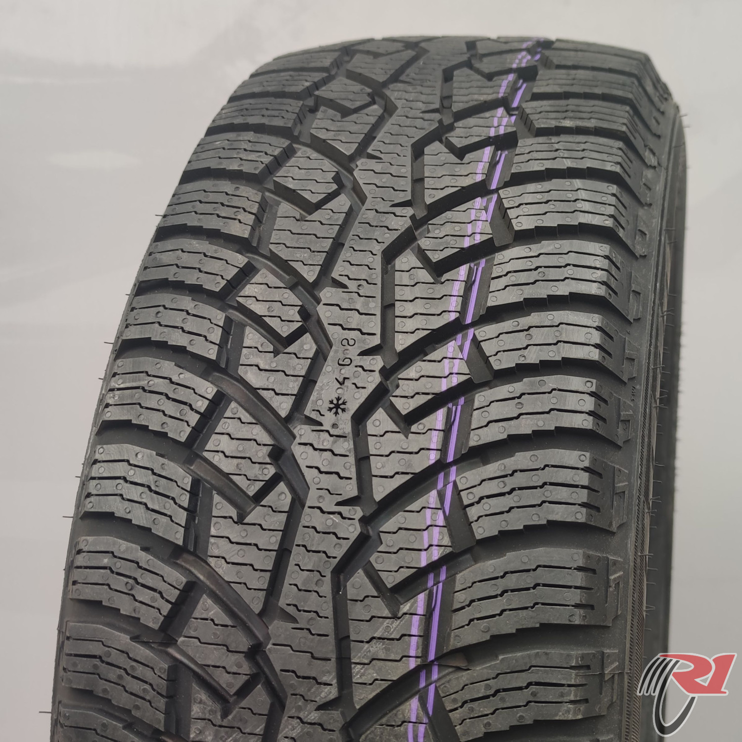NOKIAN HKPL CR4 (C)