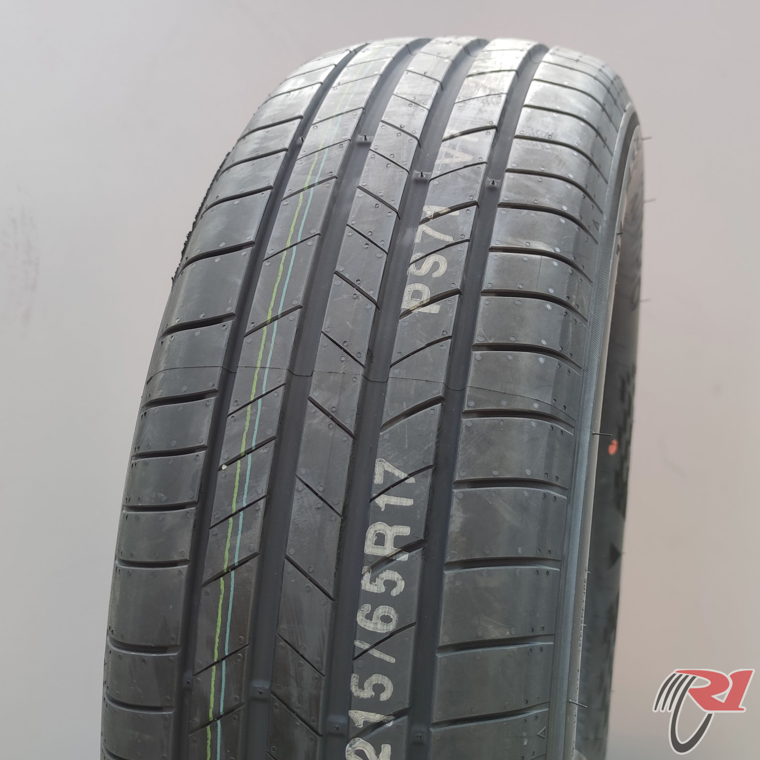 KUMHO PS71 SUV