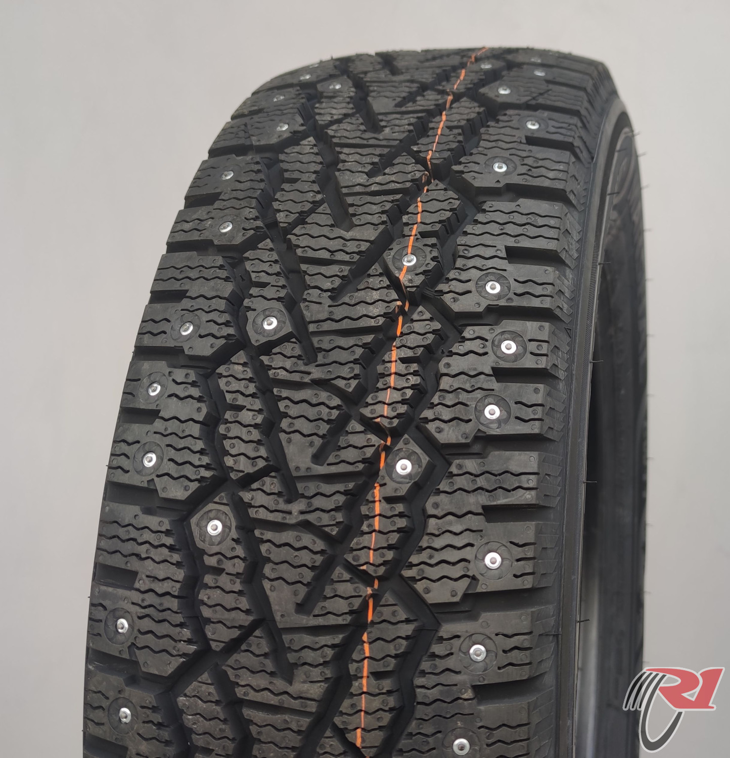 KUMHO CW11 FS (C)