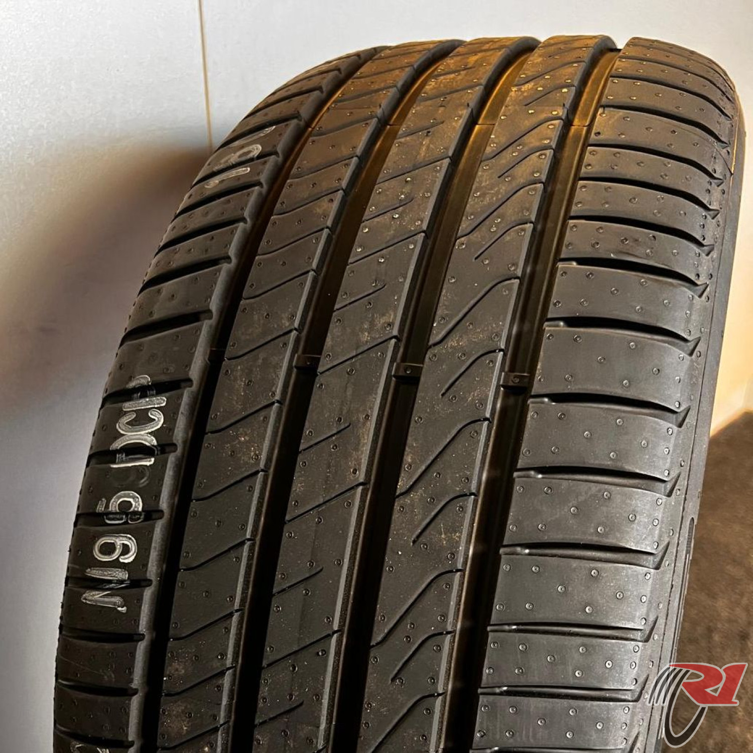 PIRELLI CINTURATO C3