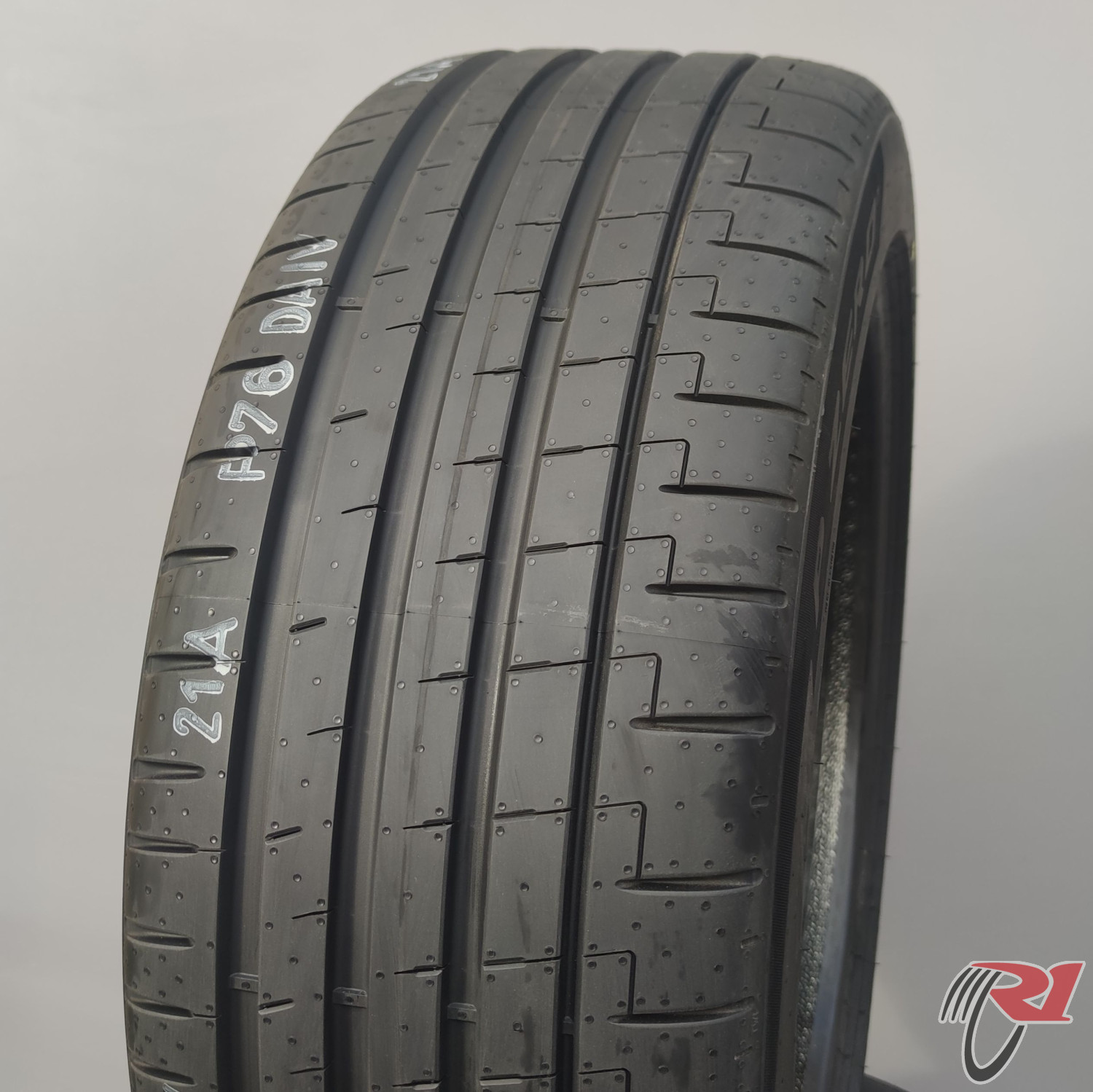 PIRELLI P ZERO PZ5