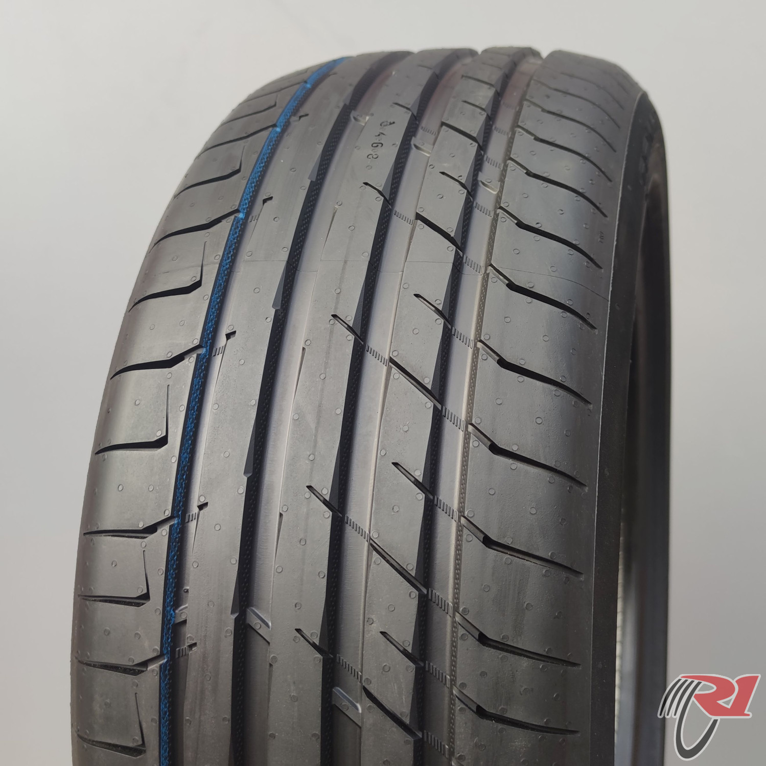 NOKIAN POWERPROOF 2 225/45 R17