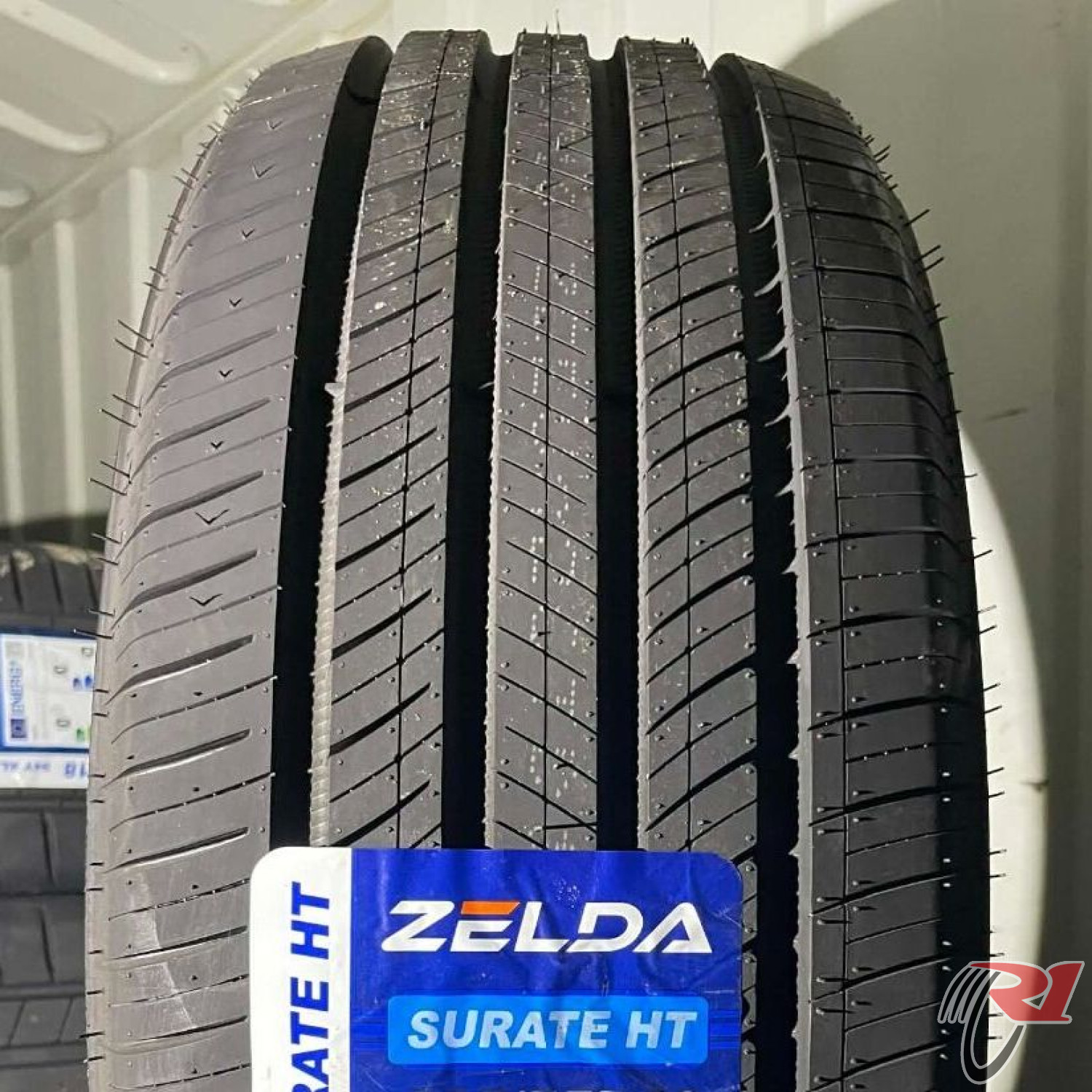 ZELDA SURATE HT 225/60 R18