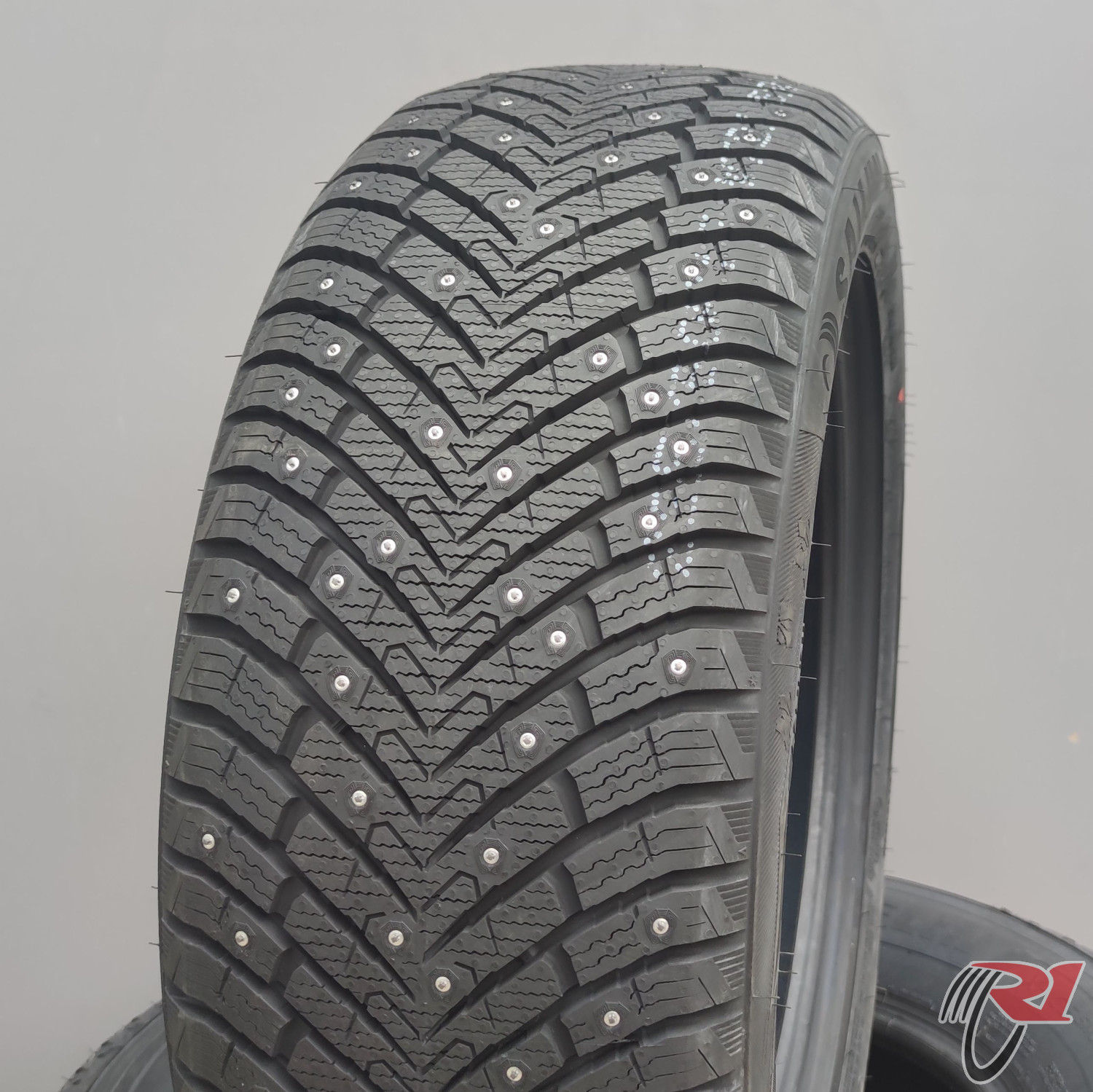 SAILUN ICE BLAZER SPIKE FS 205/55 R16