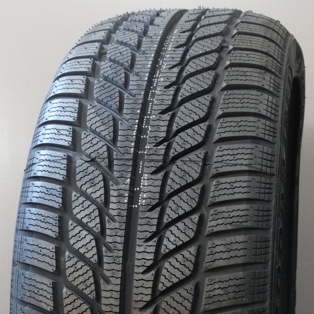 WestLake SW608 225/35 R19